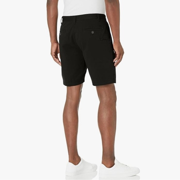 Dockers short pants for men - Picture 2 of 7